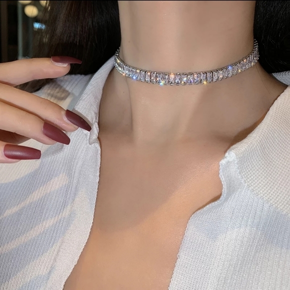 Jewelry - Luxury Silver Diamond Choker